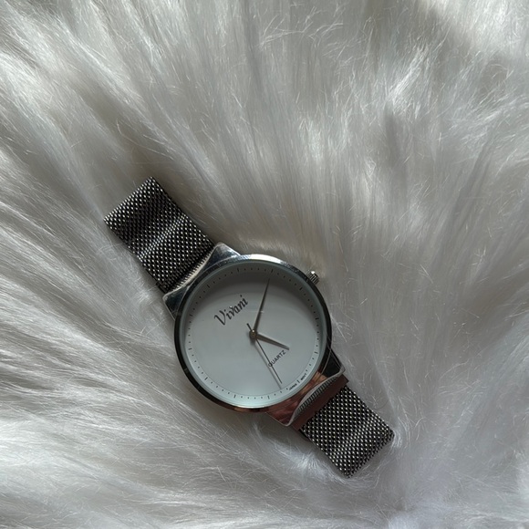 Vivani Design Silver Mesh Watch - Picture 2 of 3
